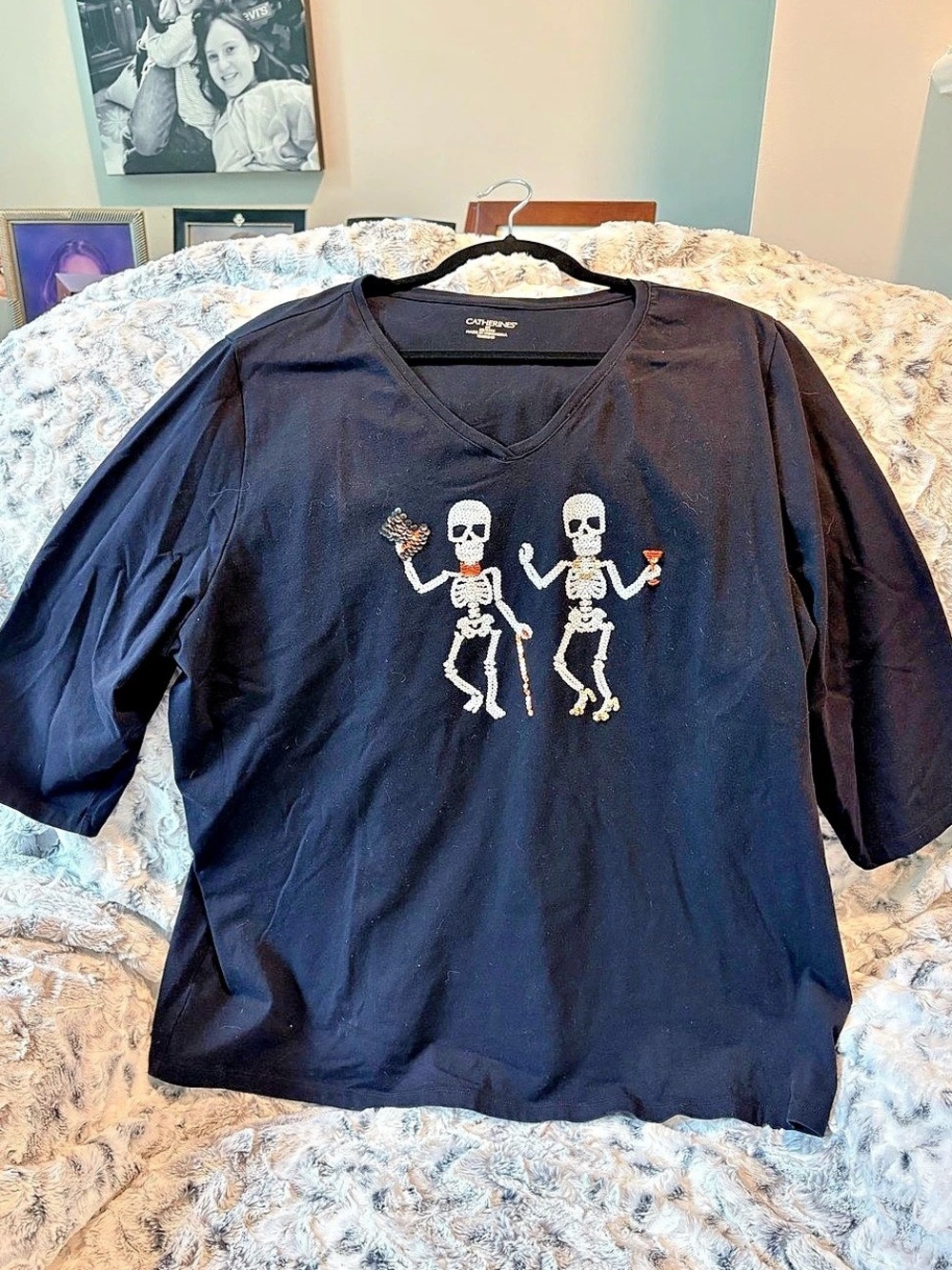 Catherines Skeleton Graphic Black 3/4 length Sleeve Top EUC- Size 2X